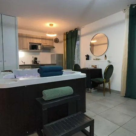 Apartment Jacuzzi 